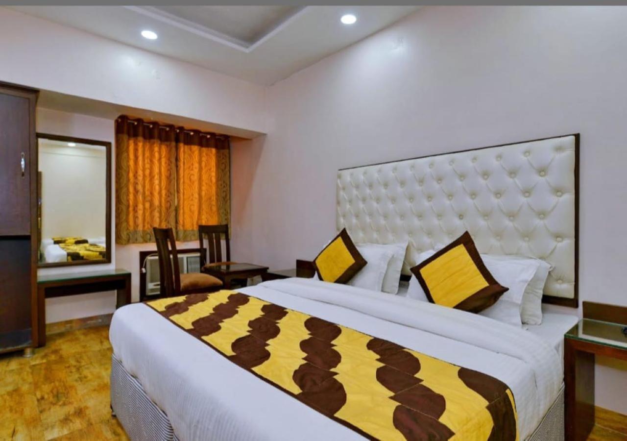 Hotel I Stay & Revels Near New Delhi Railway Station- By Ap Singh Hotels Buitenkant foto