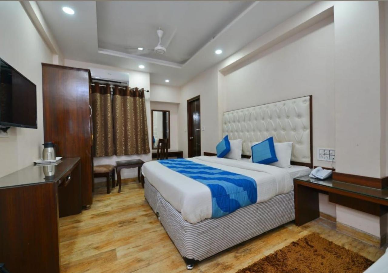 Hotel I Stay & Revels Near New Delhi Railway Station- By Ap Singh Hotels Buitenkant foto