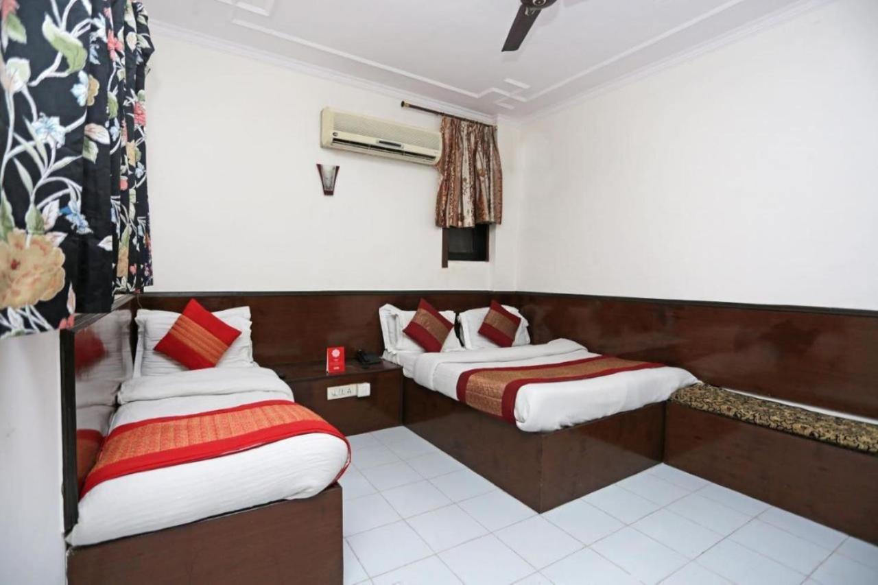 Hotel I Stay & Revels Near New Delhi Railway Station- By Ap Singh Hotels Buitenkant foto