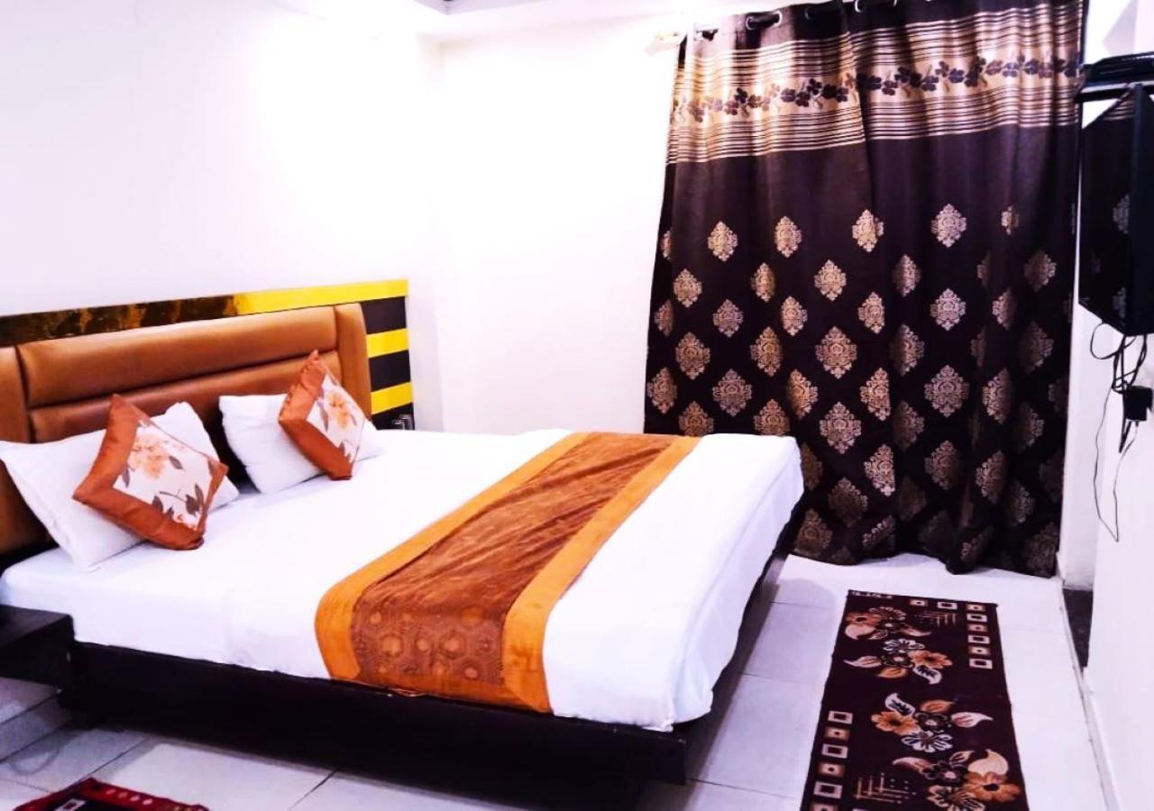 Hotel I Stay & Revels Near New Delhi Railway Station- By Ap Singh Hotels Buitenkant foto