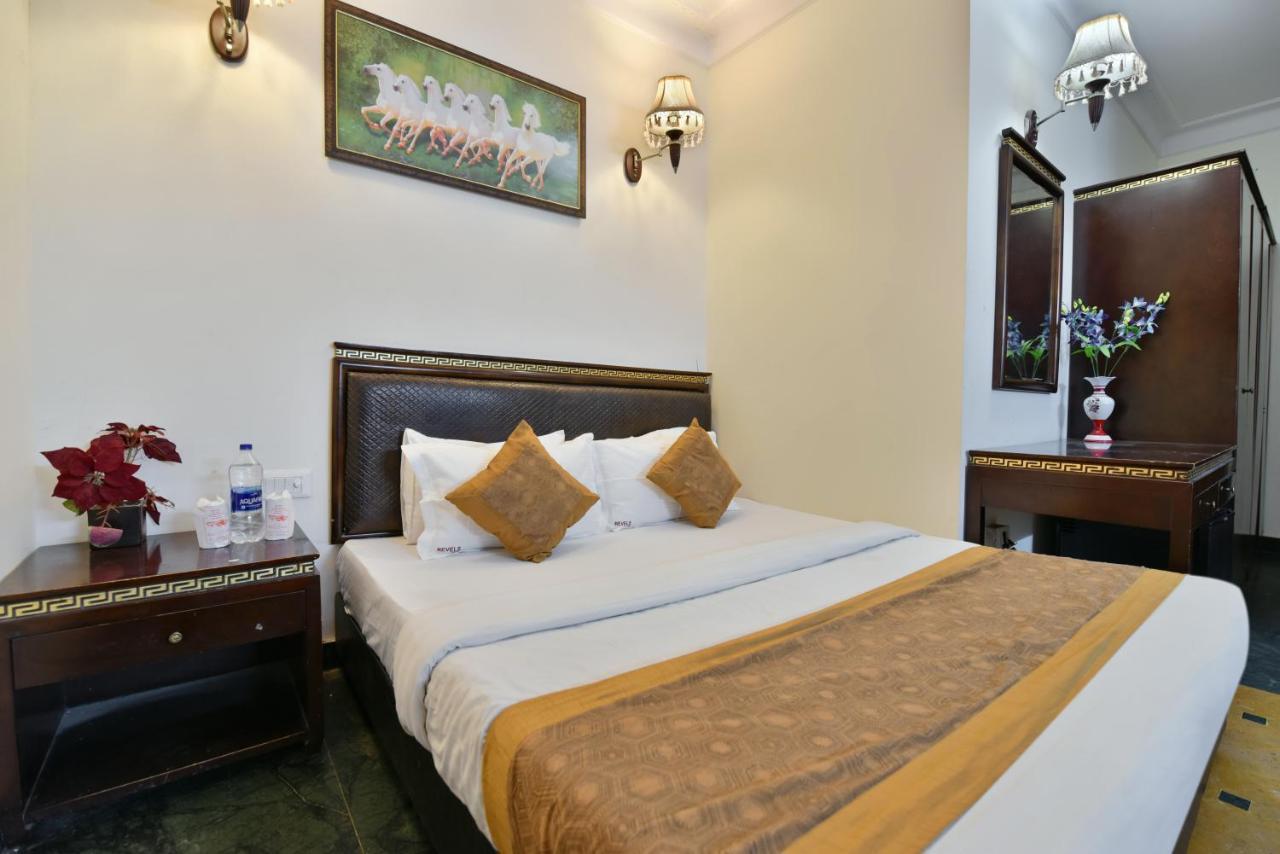 Hotel I Stay & Revels Near New Delhi Railway Station- By Ap Singh Hotels Buitenkant foto