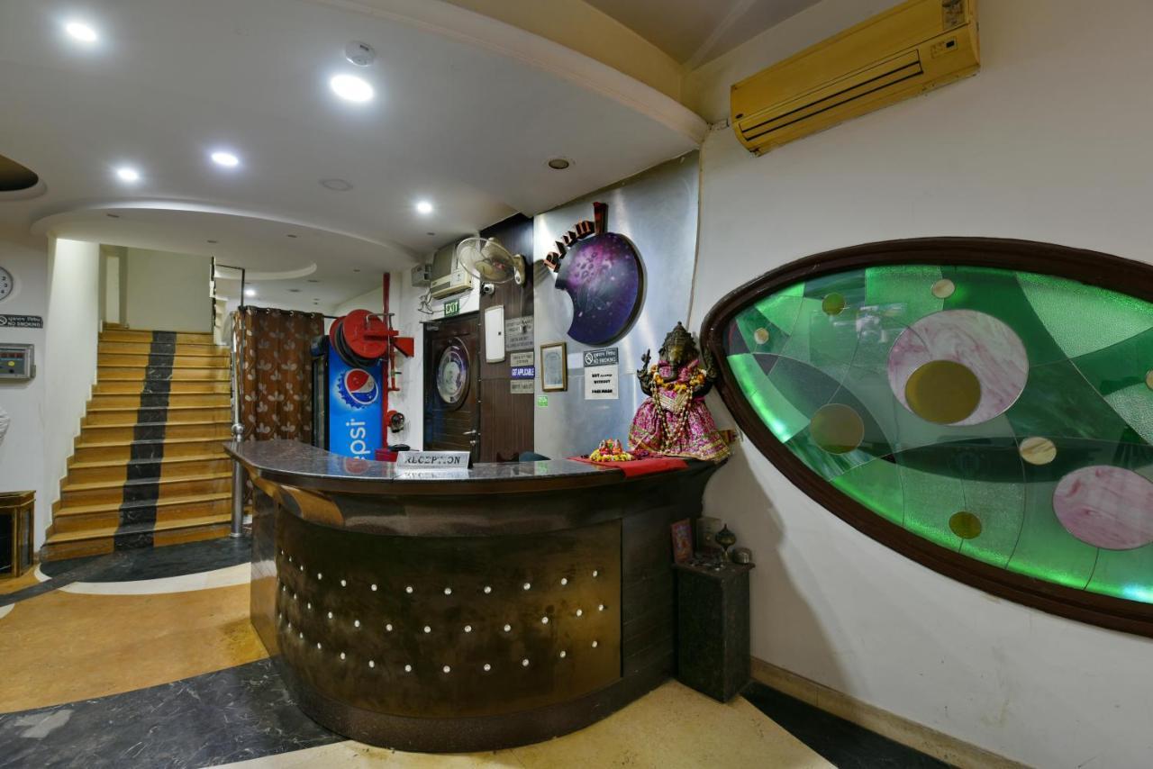Hotel I Stay & Revels Near New Delhi Railway Station- By Ap Singh Hotels Buitenkant foto