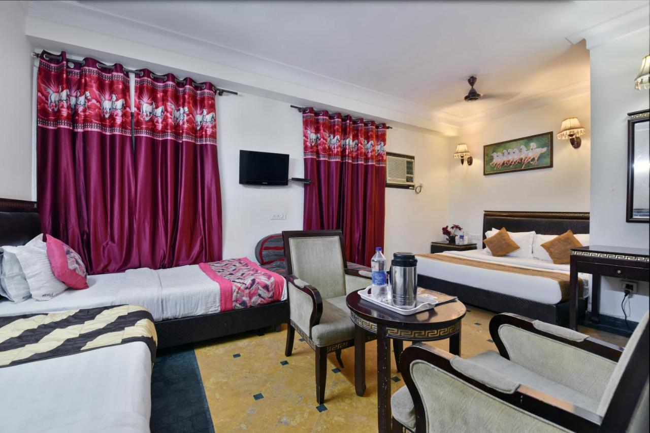 Hotel I Stay & Revels Near New Delhi Railway Station- By Ap Singh Hotels Buitenkant foto